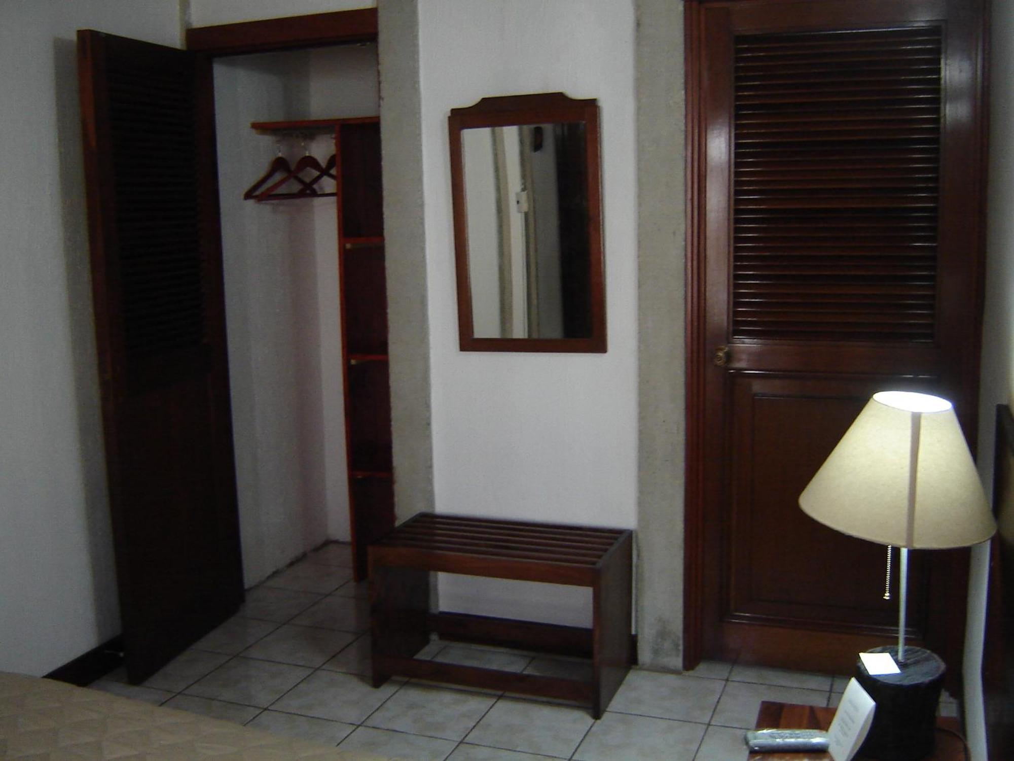Dai Nonni Hotel Guatemala City Exteriör bild