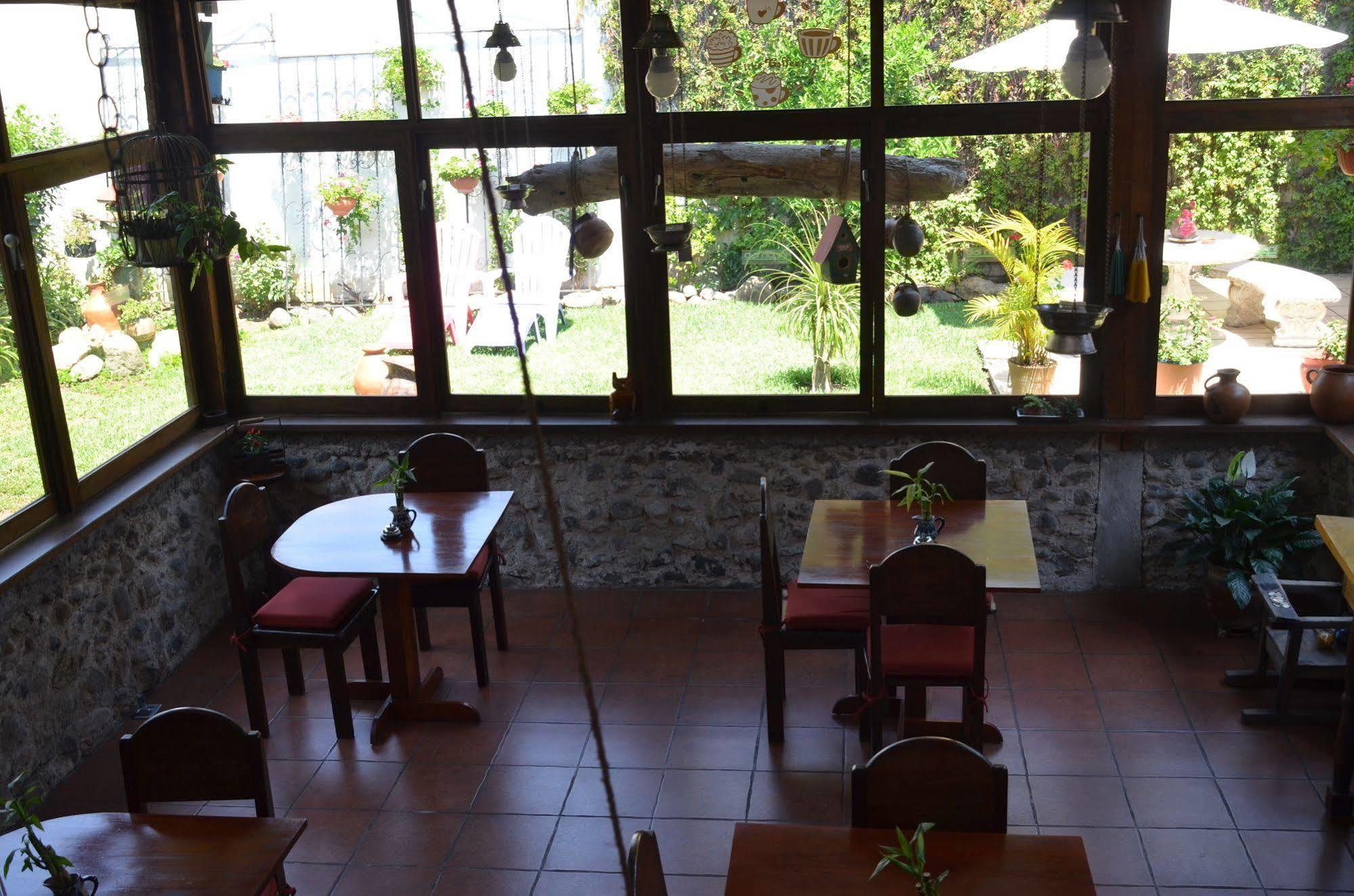 Dai Nonni Hotel Guatemala City Exteriör bild