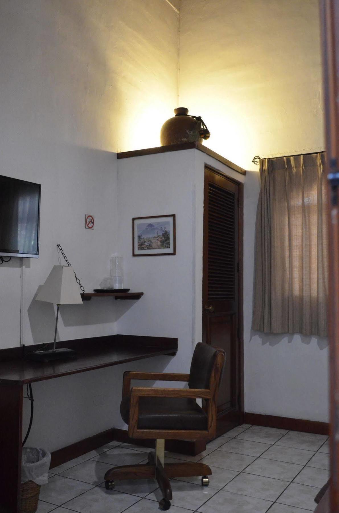 Dai Nonni Hotel Guatemala City Exteriör bild
