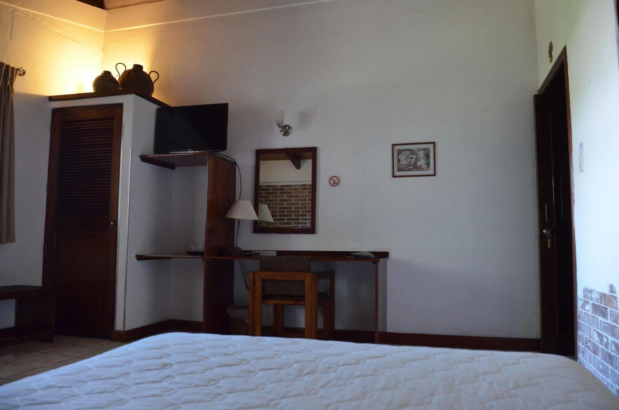 Dai Nonni Hotel Guatemala City Exteriör bild